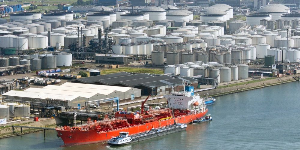 Investeerders kiezen voor duurzame energie in 2026 door stijgende geopolitieke risico’s